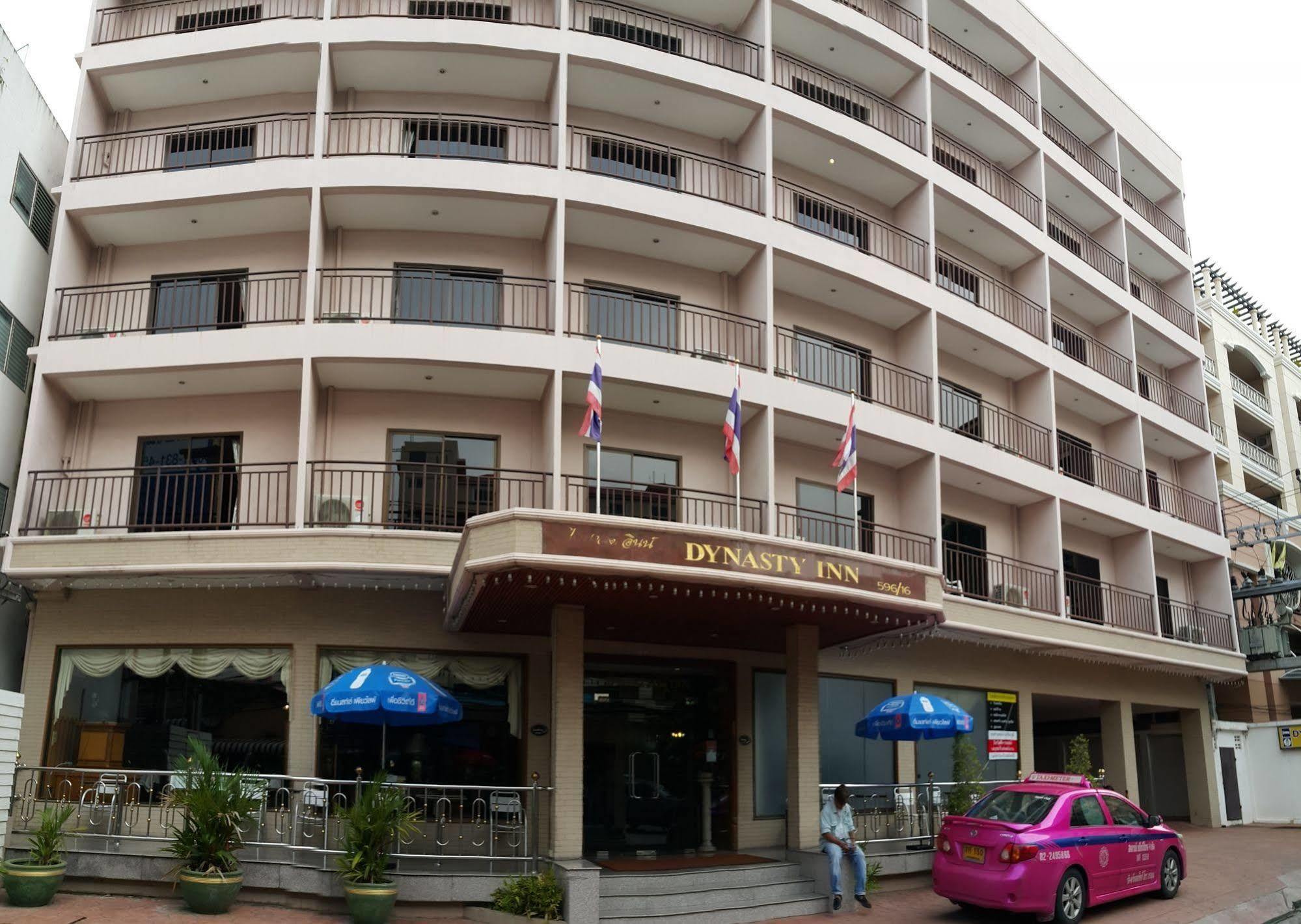 Dynasty Inn Pattaya Exterior foto